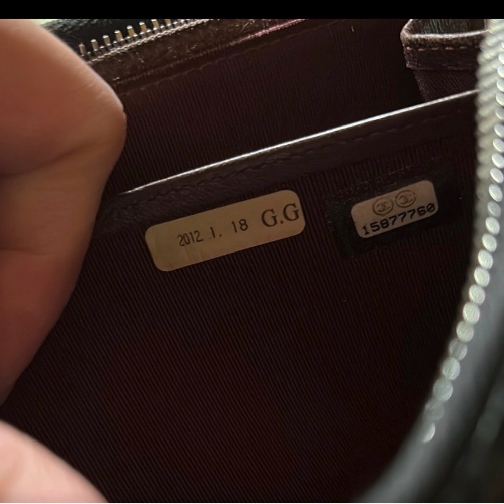 CHANEL Black Quilted Lambskin Zippy Wallet w Serial Numbers - Picture 3 of 11